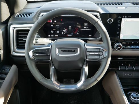 New 2026 GMC Canyon Denali image 9