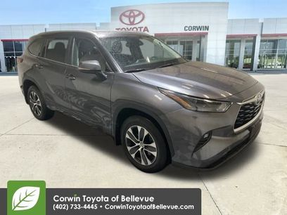 Used 2023 Toyota Highlander XLE