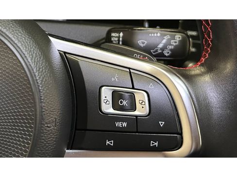 Used 2019 Volkswagen GTI SE FWD image 25