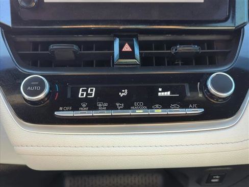 Used 2024 Toyota Corolla SE image 21