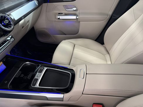 New 2026 Mercedes-Benz GLB 250 4MATIC image 15