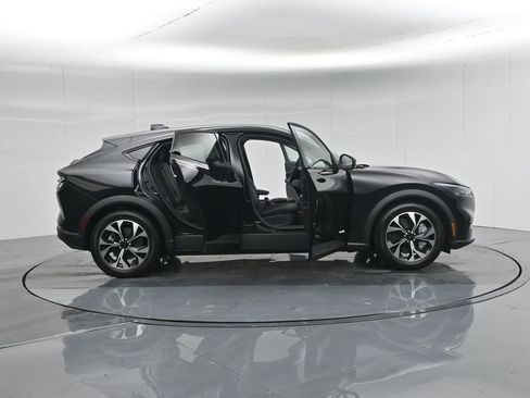 New 2026 Ford Mustang Mach-E Select RWD image 4