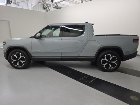 Used 2024 Rivian R1T Adventure AWD/4WD image 2