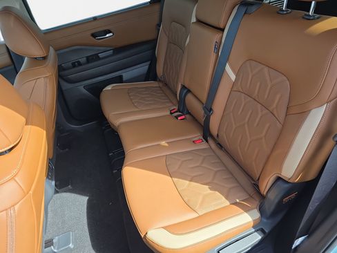 New 2026 Nissan Pathfinder Platinum w/ Cargo Package FWD image 14