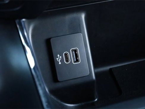 Used 2025 Ford F150 STX image 38