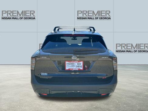 Used 2025 Nissan Kicks SR image 6