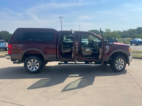 Used 2017 Ford F250 Lariat w/ Chrome Package AWD/4WD image 11