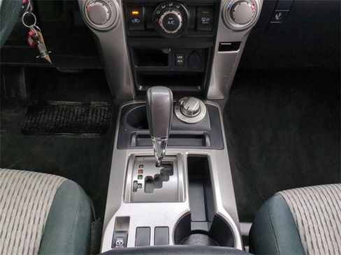 Used 2016 Toyota 4Runner SR5 image 19