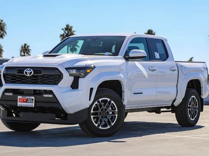 New 2025 Toyota Tacoma TRD Sport