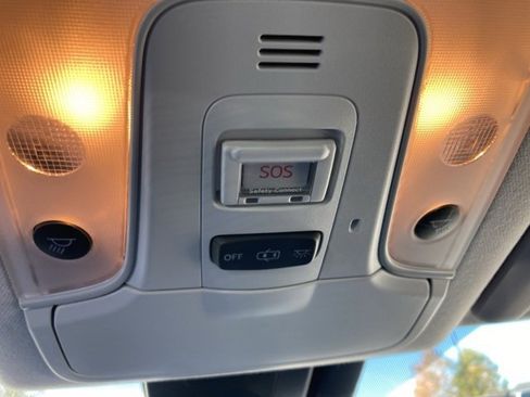 Used 2019 Toyota Prius Prime image 30