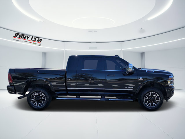 Used 2026 RAM 2500 Limited AWD/4WD image 2