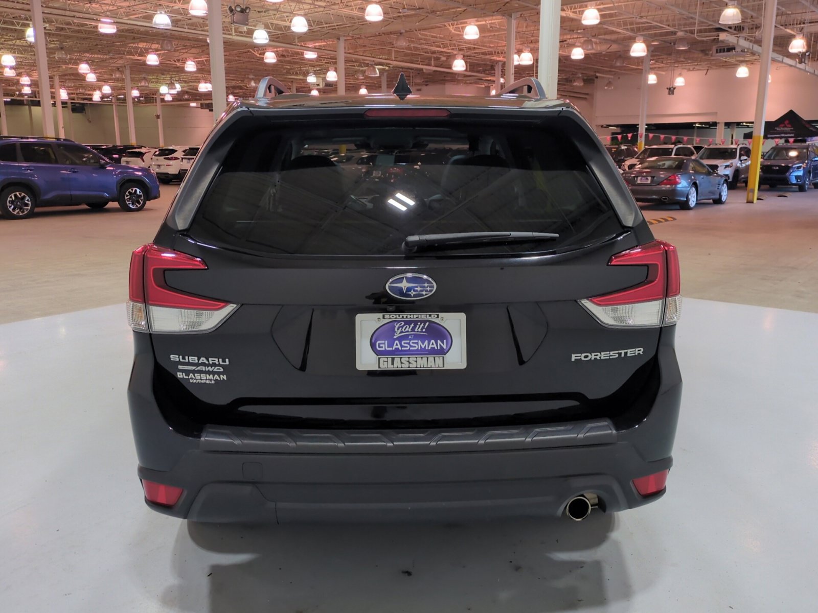 Used 2023 Subaru Forester Limited w/ Popular Package #2 AWD/4WD image 4