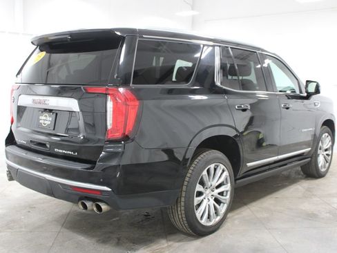 Used 2023 GMC Yukon Denali w/ Max Trailering Package image 9