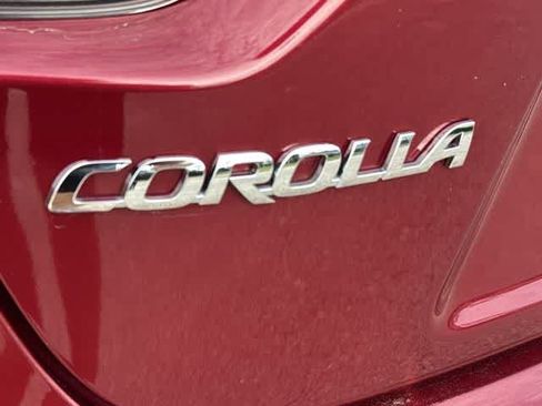Used 2024 Toyota Corolla LE FWD image 12