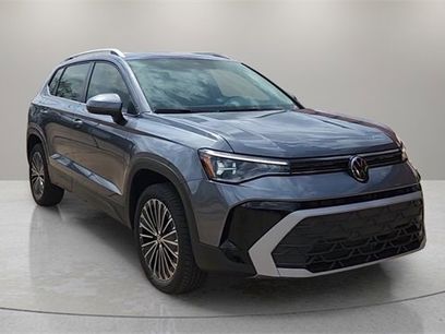 Certified 2025 Volkswagen Taos SE