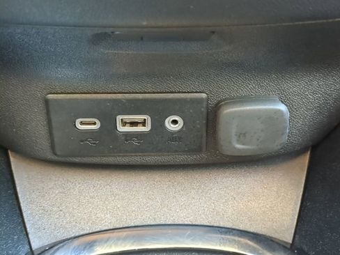 Used 2024 Chevrolet Malibu LT FWD image 25