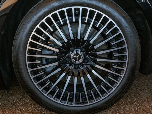 Used 2023 Mercedes-Benz EQS 450+ 4MATIC Sedan image 4