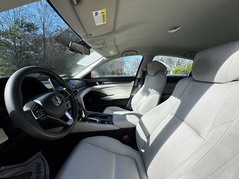 Used 2019 Honda Accord LX image 11