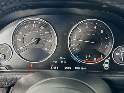 Used 2019 BMW 430i Coupe w/ M Sport Package RWD image 12