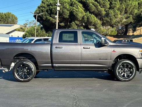 New 2026 RAM 2500 Laramie AWD/4WD image 3