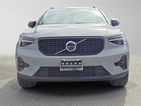 Used 2026 Volvo XC40 B5 Plus w/ Protection Package Premier AWD/4WD image 8