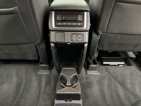 Used 2023 Subaru Ascent Limited w/ Technology Package AWD/4WD image 21