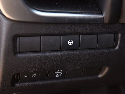 Certified 2023 Nissan Rogue SV image 11