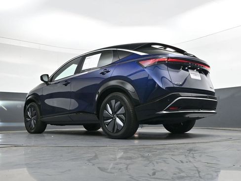 Used 2023 Nissan Ariya FWD image 41