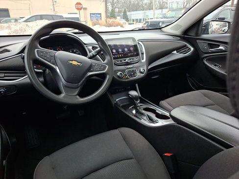Used 2022 Chevrolet Malibu LT image 21
