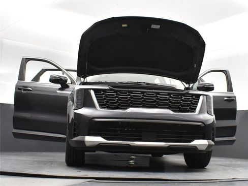 New 2026 Kia Sorento S w/ S Panoramic Sunroof Package image 22