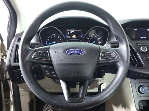 Used 2018 Ford Focus SE image 11