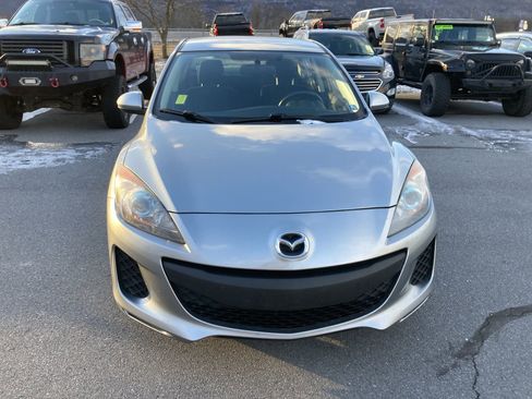 Used 2013 MAZDA MAZDA3 i Sport image 2