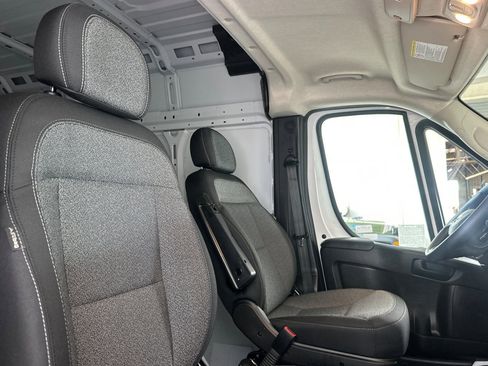 New 2025 RAM ProMaster 2500 image 17