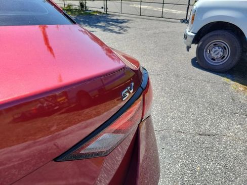 Used 2021 Nissan Sentra SV FWD image 7