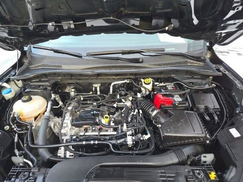 Certified 2022 Ford Escape SE w/ SE Sport Appearance Package image 34