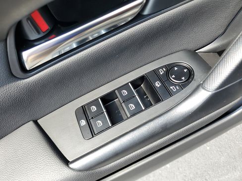 Used 2025 MAZDA CX-50 AWD 2.5 S w/ Premium Plus Pkg image 17