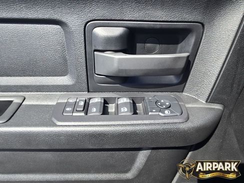 New 2025 RAM 2500 Tradesman AWD/4WD image 18