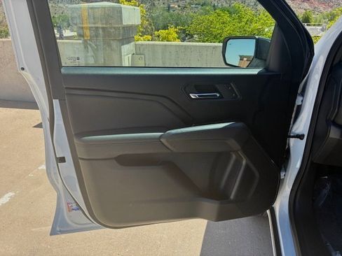 New 2025 Chevrolet Colorado LT image 10