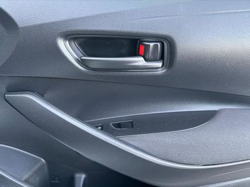 Certified 2024 Toyota Corolla LE w/ LE Convenience Package image 18