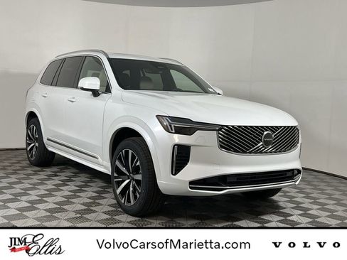 Used 2026 Volvo XC90 B5 Core image 1