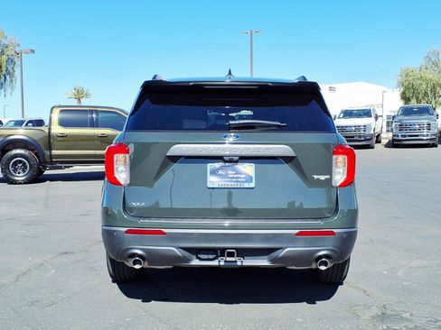 Certified 2024 Ford Explorer XLT w/ Equipment Group 202A RWD image 5