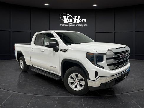 Used 2023 GMC Sierra 1500 SLE image 1