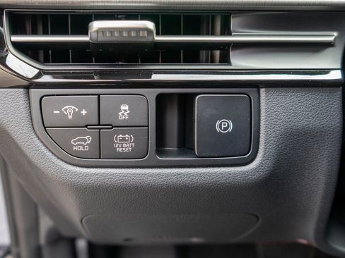New 2026 Kia Sportage X-Line AWD/4WD image 18