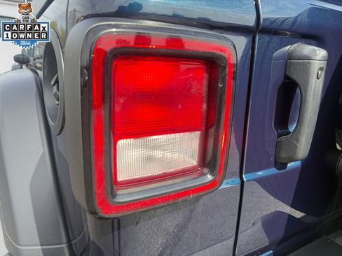 Certified 2025 Jeep Wrangler Sport S image 21