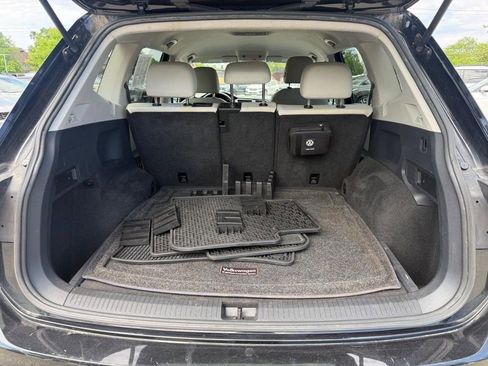 Used 2018 Volkswagen Tiguan SE AWD/4WD image 6