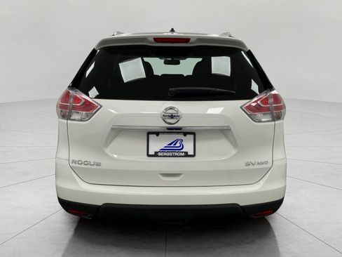 Used 2015 Nissan Rogue SV w/ SV Moonroof Package AWD/4WD image 5