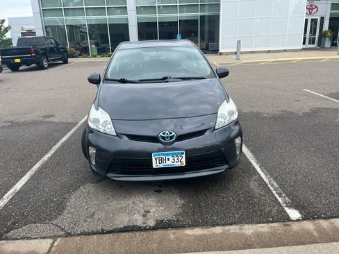 Used 2013 Toyota Prius Two FWD image 2