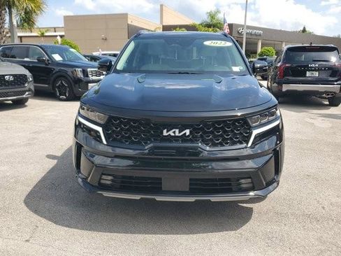 Used 2023 Kia Sorento SX FWD image 2