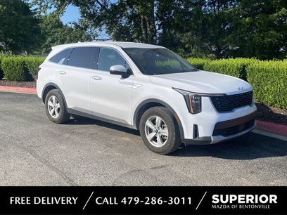 Used 2025 Kia Sorento LX