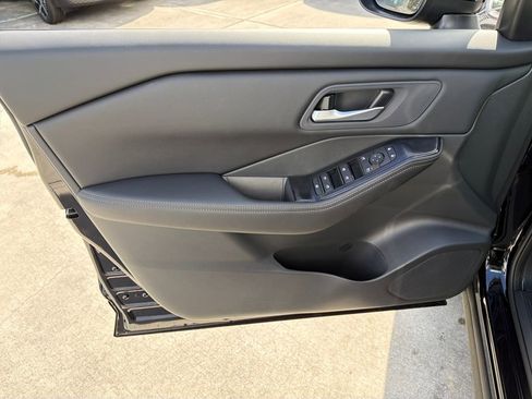 New 2026 Nissan Rogue SV w/ Cold Weather Package FWD image 16